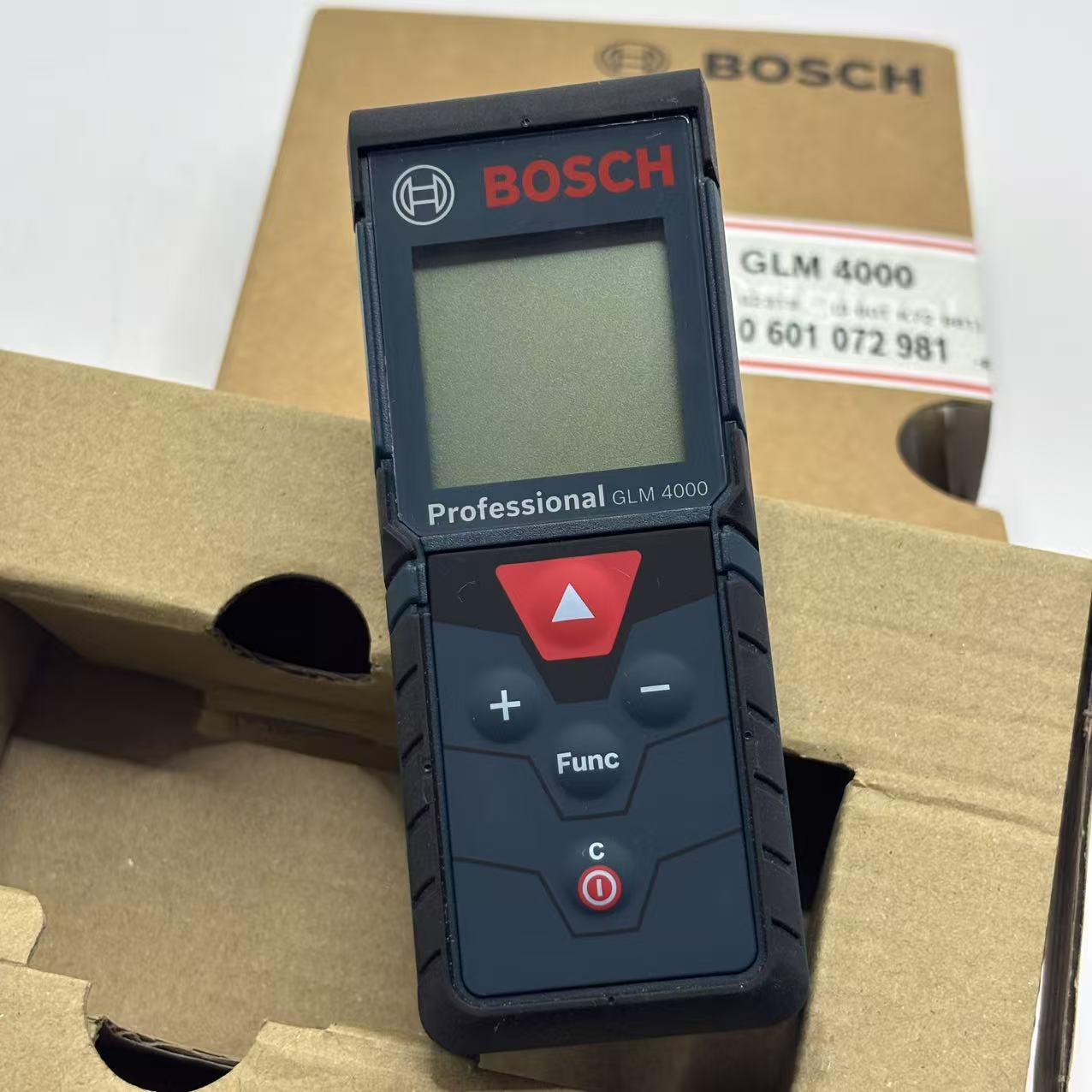 BOSCH GLM 4000 Laser Range Fin - đánh giá và giá Tape Measure