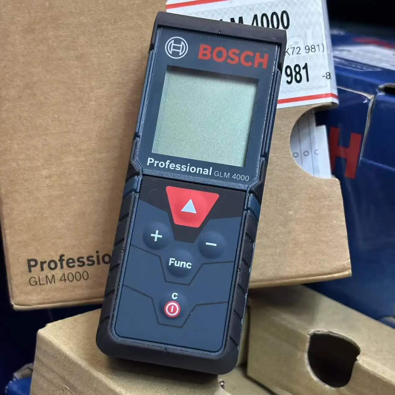 BOSCH GLM 4000 Laser Range Fin - đánh giá và giá Tape Measure